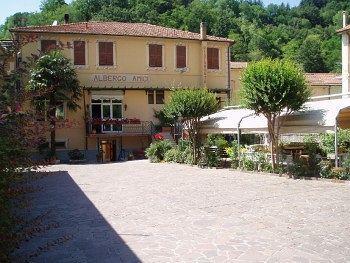 Albergo Amici Varese Ligure Exterior photo