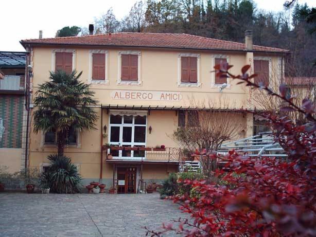 Albergo Amici Varese Ligure Exterior photo